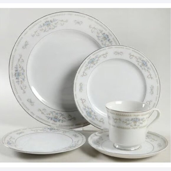 Diane by Fine China of Japan Blue Flower Scrolls - Bread & Butter Plate Set of 9 - Picture 10 of 10